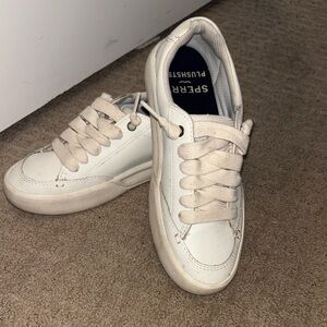 Sperry Off-White Low-Top Lace-Up Sneakers